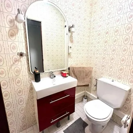 Privada En Vigo, Cerca Del Parque Castrelos, A 5min De La Playa, Compartido Homestay